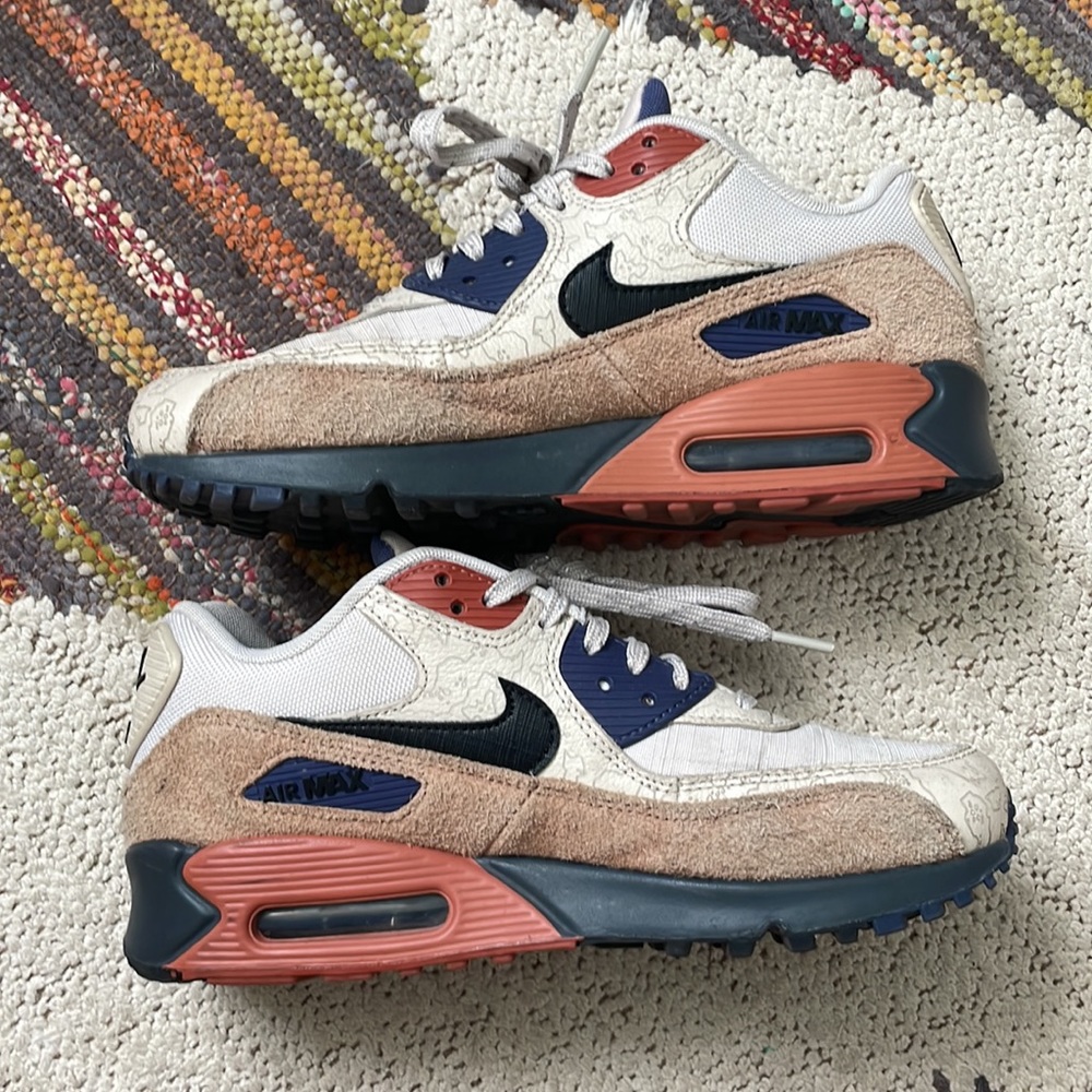 Nike Air Max Men’s 6/Woman’s 8